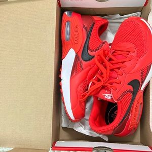 Women’s Nike air max excee 7.5 in box worn once.